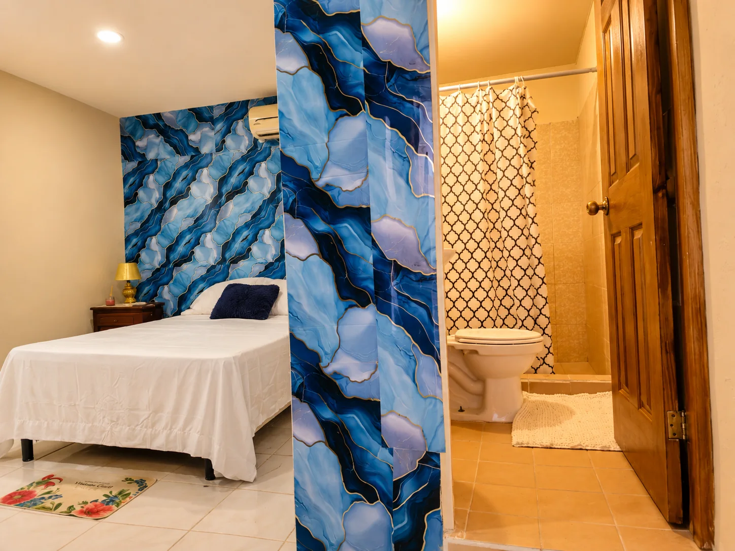 Habitación con baño privado